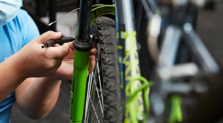 Comment entretenir et réparer son vélo correctement