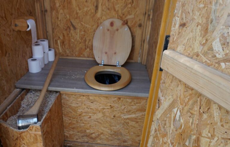 Les inconvénients des Toilettes sèches : Réalités et Solutions Eco-Responsables